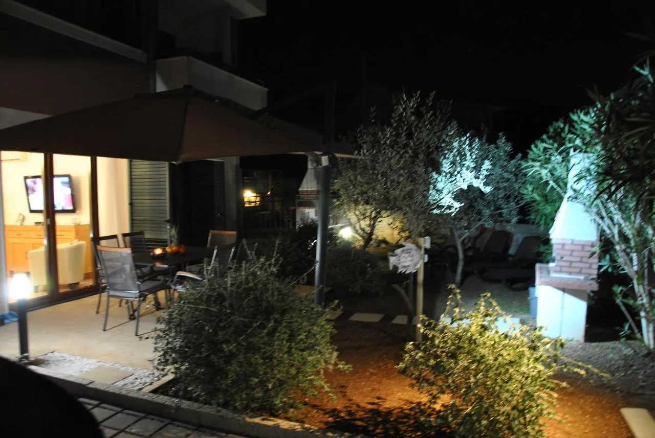Apartment Relax Villa Salena Slatine