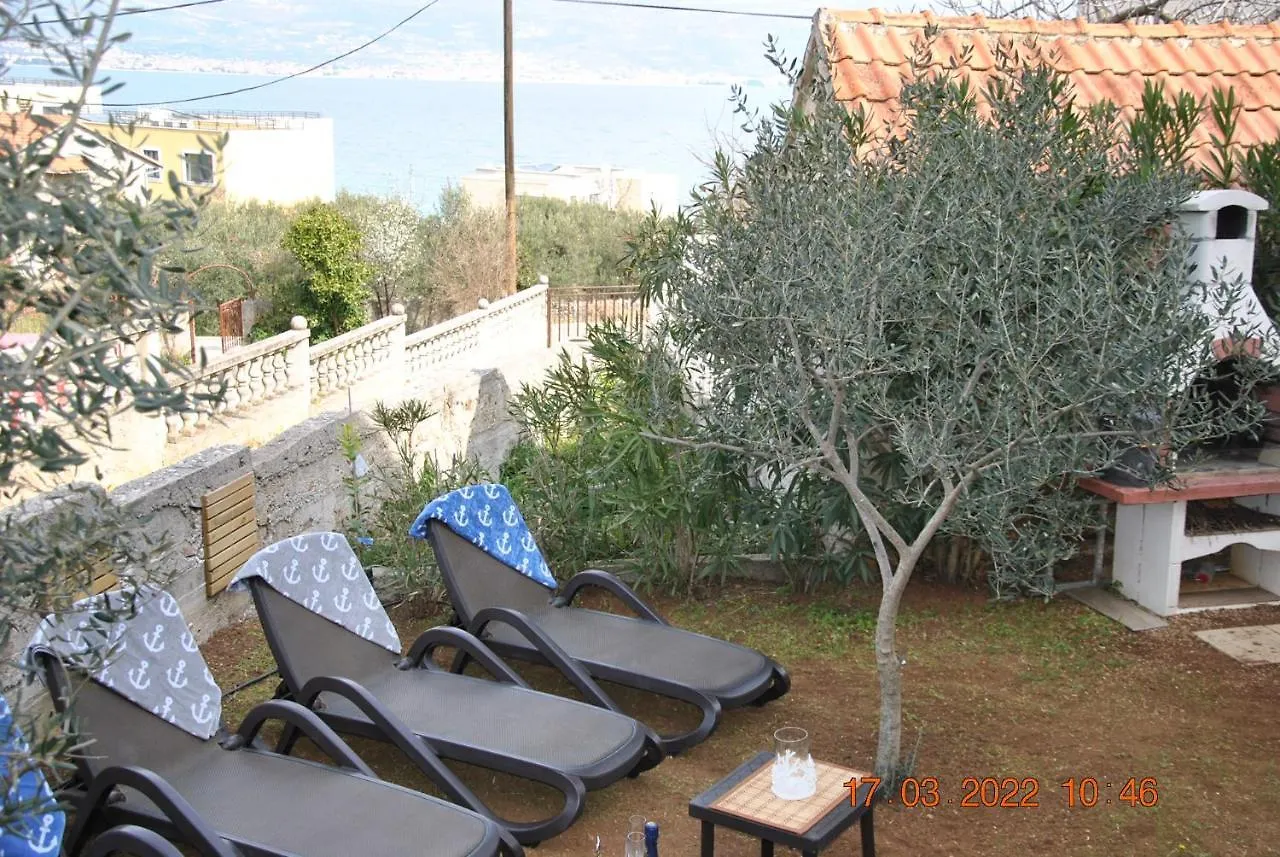 Apartment Relax Villa Salena Slatine