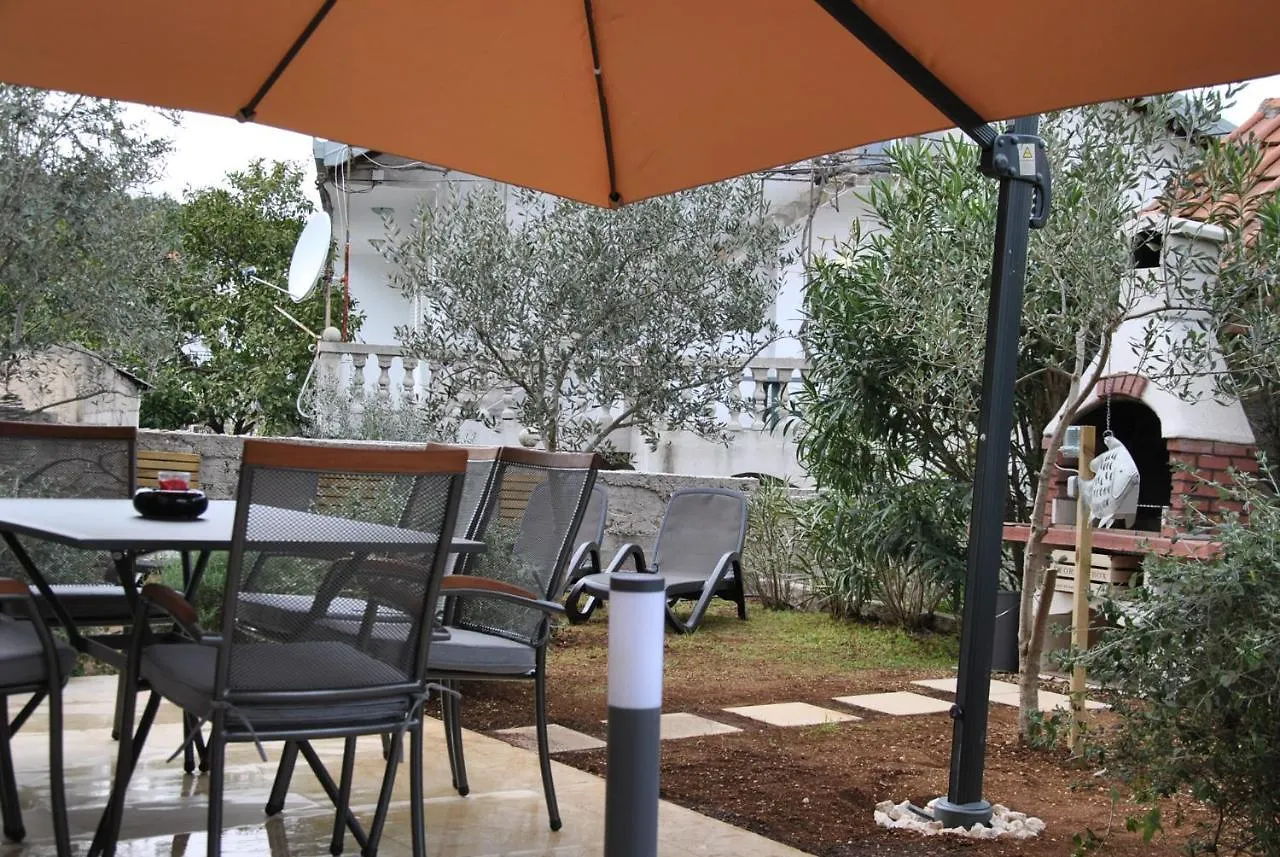 Apartment Relax Villa Salena Slatine