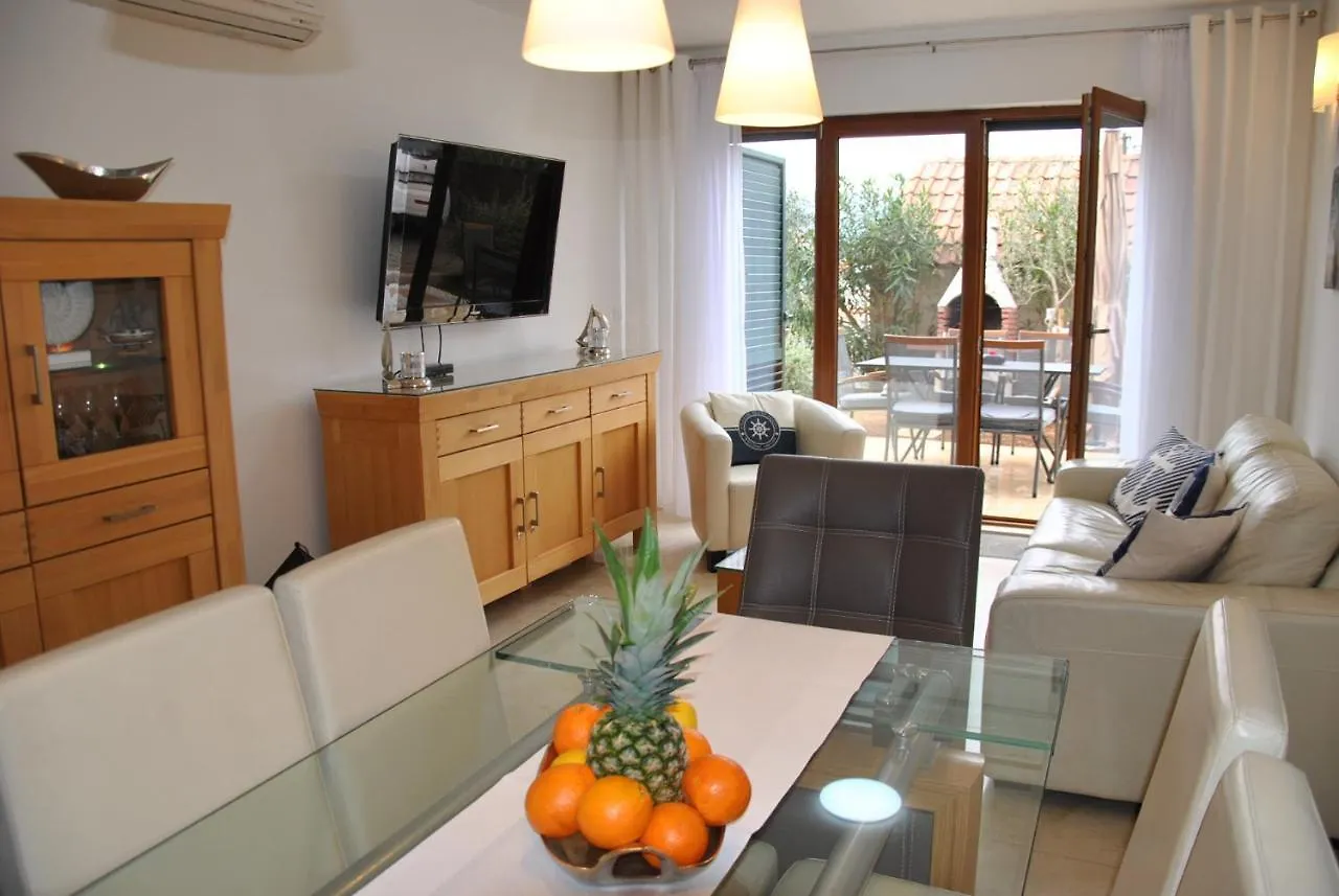 Apartment Relax Villa Salena Slatine Croatia